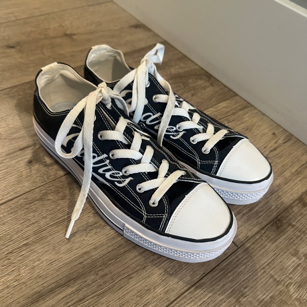 SD Padres Like Converse Chuck Taylor
